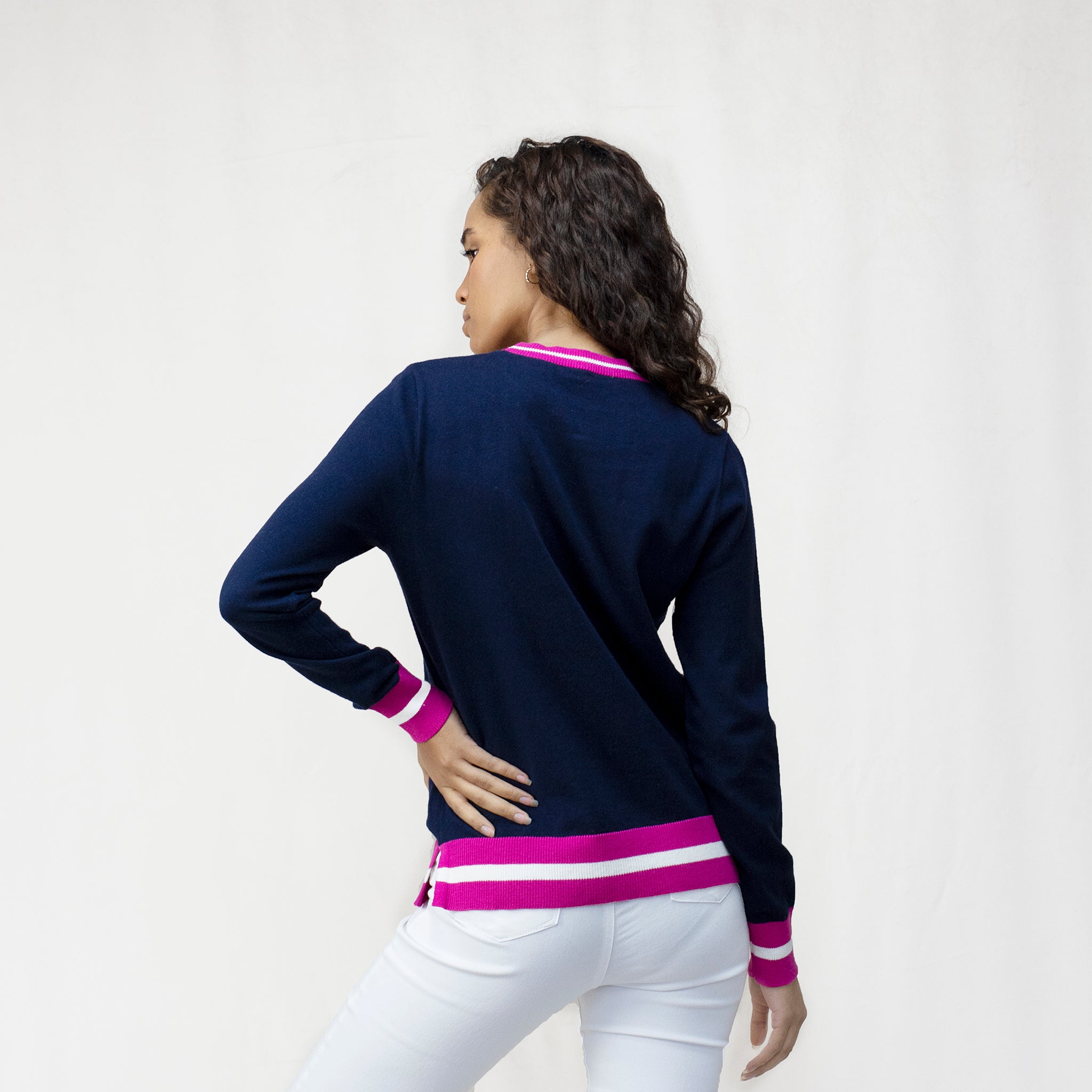 Women's Contrast Crew Neck Jumper in Cotton Cashmere blend.